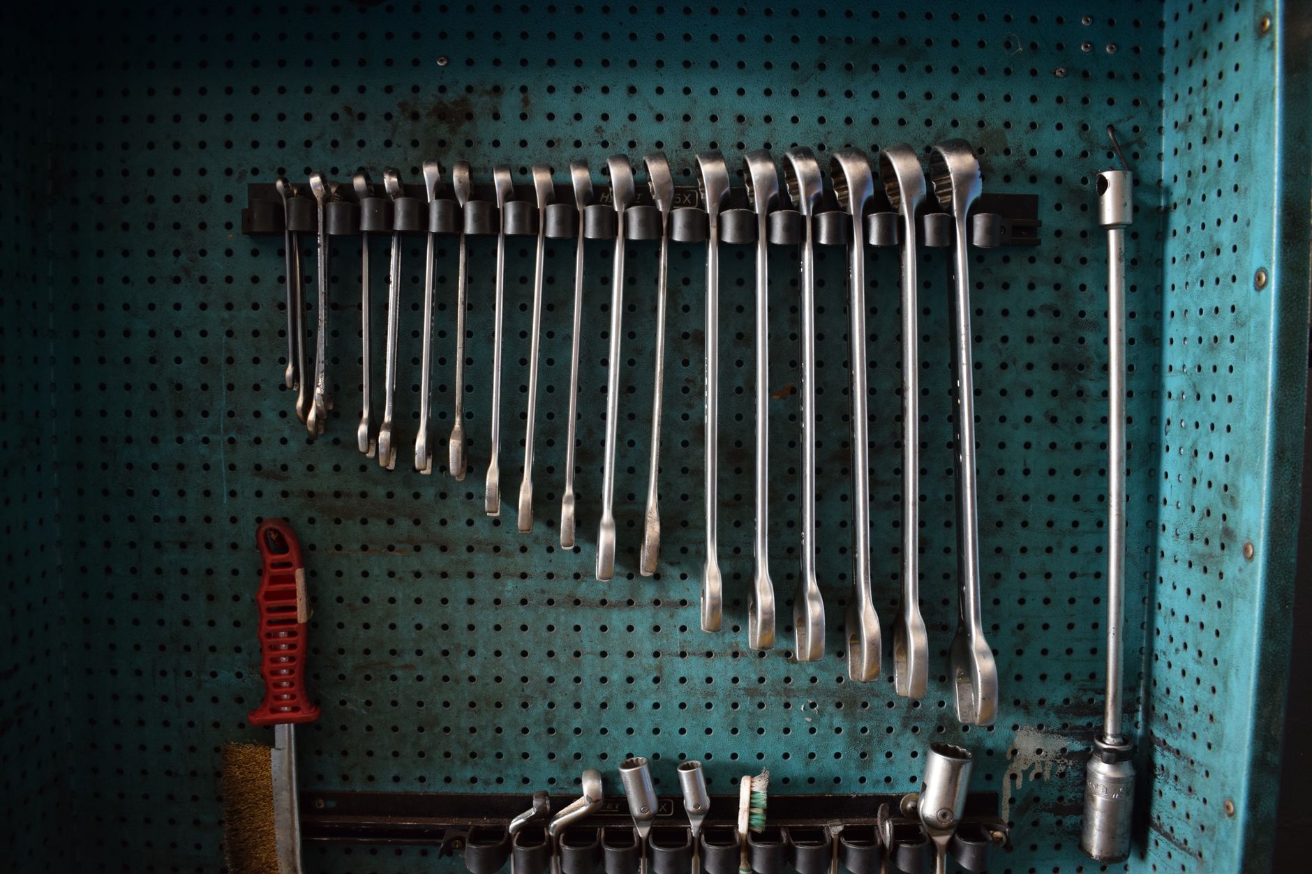 Door & Lock Fitting – Florence